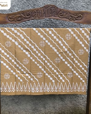 AC-44 -- Kain Batik Warna Alam Handmade Motif 
